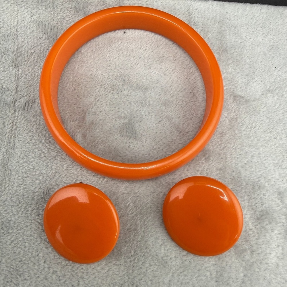 Vintage‎ Bracelet Clip on Earrings Set Orange Acrylic MCM 8.5"